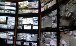 Primar acuzat de spionaj după ce a anunțat că pune 3.000 de camere video pe străzi
