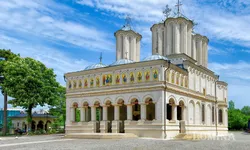 Catedrala Patriarhală a fost evacuată după o amenințare cu bombă
