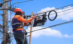 Se schimbă legea pentru români Ministrul Energiei anunță cum vor putea lua curent electric de la vecini