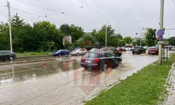 Scoateţi bărcile şi haideţi la plimbare în oraşul lui Mihai Chirica Iaşul este inundat iar primarul e liniştit în pat 8211 FOTO UPDATE