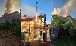 Incendiu la Iași. Flăcările au izbucnit la o casă 8211 FOTO