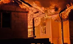 Doi bătrâni din Gura Humorului au rămas fără casă după ce un incendiu devastator s-a produs