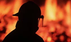 Incendiu la Iași. Flăcările au izbucnit la o casă
