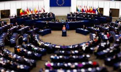 Eurodeputaţii de extremă dreapta vor fi mai numeroşi decât cei din PPE în următorul Parlament European potrivit sondajelor