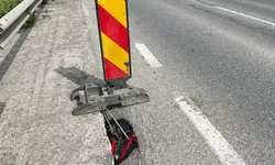 Pericol pe o stradă intens circulată din Iași. Șoferii s-au îngrozit când au văzut cum s-a surpat o parte din asfalt Poate fi un pericol mare 8211 FOTO