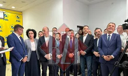 Primarul Iașului Mihai Chirica și președintele CJ Iasi Costel Alexe primele reacții după închiderea urnelor 8211 FOTO  LIVE VIDEO