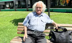 Ieșeanul care a avut grijă timp de 47 de ani de ceasul din Turnul Palatului Culturii din Iași așteaptă să-i fie recunoscută munca Mă frământă foarte mult acest lucru 8211 FOTO
