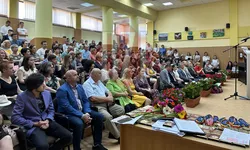 Gala Olimpicilor eveniment de tradiție al Colegiului Național Emil Racoviță din Iași 8211 FOTO