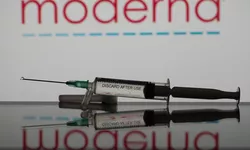 Moderna cere aprobare accelerată pentru un nou vaccin experimental. Ce arată studiile