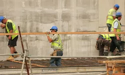 Ce salarii au românii care lucrează în construcții în 2024. E una dintre cele mai bine plătite meserii din România