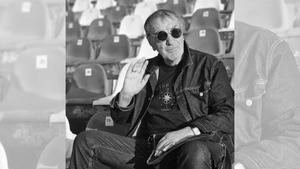 Zi încărcată de emoții la Stadionul Emil Alexandrescu din Iași. Vasile Simionaș, pentru ultima dată în fața suporterilor. Va fi condus pe ultimul drum – FOTO – VIDEO – LIVE TEXT
