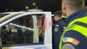 El este tânărul care a făcut scandal în Lunca Cetățuii. A fost ridicat de mascați. Nu este cetățean român – EXCLUSIV
