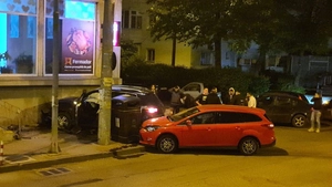 Accident rutier în Nicolina! Două autoturisme au intrat în coliziune