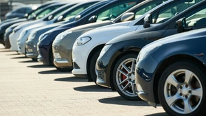 Uniunea Europeană relaxează reglementările referitoare la emisiile auto