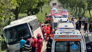 Accident grav pe DN 29, în județul Botoșani! A fost activat Planul Roșu de Intervenție după răsturnarea unui autocar cu 12 persoane