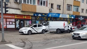 Accident rutier în Galata! Au fost implicate patru mașini