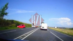 Accident rutier cu victime la Lețcani! Un autoturism s-a răsturnat