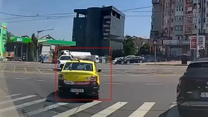 Iată momentul producerii accidentului rutier de la Belvedere, dintre un taxi și o mașină de școală de șoferi