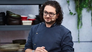 Mustața lui chef Florin Dumitrescu, motiv de neînțelegere cu soția. Cristina, apel disperat către internauți