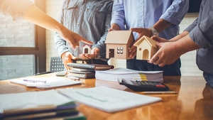 Reguli pentru proprietar și coproprietar! Ce prevede legea dacă o locuință este deținută de mai multe persoane!