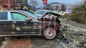 Accident rutier grav în capăt CUG. Sunt trei autoturisme implicate. Un Maybach, serios avariat – EXCLUSIV