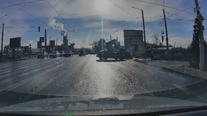 Momentul impactului accidentului din Tudor Vladimirescu. O cameră de pe mașină a surprins accidentul