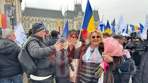 Diana Iovanovici Șoșoacă, președinte S.O.S România, la Iași de ziua Micii Uniri – UPDATE, LIVE