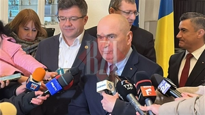 Ilie Bolojan a venit la Iași, dar a fugit de ochii lumii! Premierul a fost huiduit de cetățeni și nu a răspuns la nicio întrebare a jurnaliștilor – UPDATE