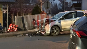 Impact violent la Iași! Pompierii și poliția au intervenit de urgență în Bucium