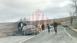 Accident rutier grav la Ciortești. Două autoturisme s-au izbit frontal. Sunt victime inconștiente