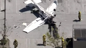 Ferească Dumnezeu! Un avion cu 32 de pasageri a ratat pista de aterizare