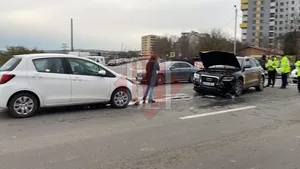 Accident rutier în municipiul Iași. Două autoturisme s-au ciocnit în capăt CUG. Traficul se desfășoară cu dificultate 8211 GALERIE FOTO VIDEO UPDATE