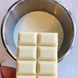 glazură cu ciocolată albă