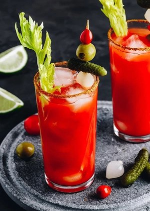 Bloody Mary: un cocktail condimentat care îmbină savoarea cu tradiția