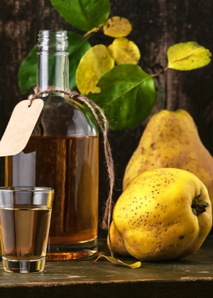 Cât zahăr se pune la țuica de gutui? Iată secretele pentru o băutură deosebită, foarte aromată