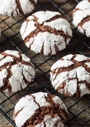 Rețeta pentru biscuiți crinkles cu ciocolată – Un desert american delicios, foarte ușor de făcut
