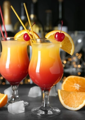 Rețete de cocktail fără alcool. Iată care sunt cele mai bune alternative pentru băuturile cunoscute!