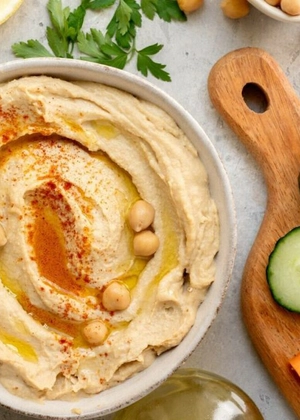 Rețeta de hummus cu năut din conservă! Iată ce trebuie să faci pentru a ieși cremos!