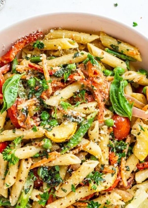 Pastele primavera – Rețete ușoare și savuroase, ideale pentru zilele călduroase