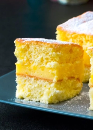 Pandișpan cu cremă de vanilie – Rețetă simplă și delicioasă, ideală pentru orice ocazie