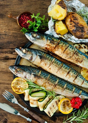 Pește macrou făcut la cuptor simplu – Rețetă rapidă și gustoasă, ideală pentru orice ocazie