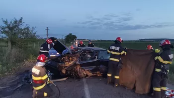 Accident mortal la Iași Un autoturism a părăsit carosabilul și s-a răsturnat 8211 UPDATE