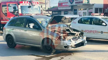 Accident rutier în Iași Trei autoturisme au fost implicate 8211 EXCLUSIV FOTO VIDEO UPDATE