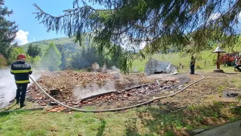 O biserică din Alba a ars până la temelie chiar în prima zi de Paște
