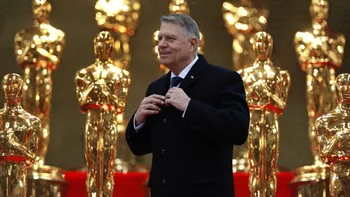Incompetența lui Iohannis premiată în SUA. Președintele a luat Oscarul pentru vânzarea României și un loc călduț la NATO