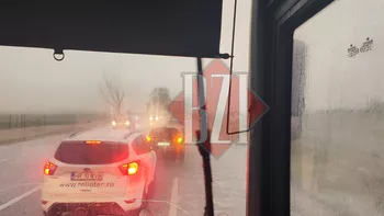 Ploaia face ravagii în județul Iași Circulația este blocată în Războieni 8211 VIDEO UPDATE