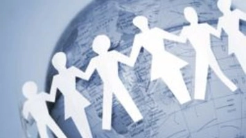 Populația scade accelerat! În județul Iași, în martie 2025, au murit de două ori mai mulți oameni decât s-au născut