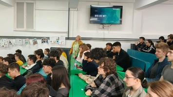 O nouă clasă modernă pentru elevii de la Liceul Teoretic de Informatică „Grigore Moisil” din Iași