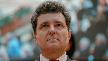PSD a decis soarta guvernului. Ce probleme îl așteaptă pe Nicușor Dan