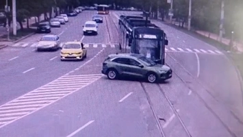 Momentul impactului accidentului din capăt CUG